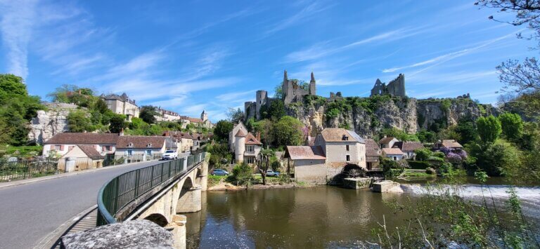 Vue globale d'Angles-sur-l'Anglin