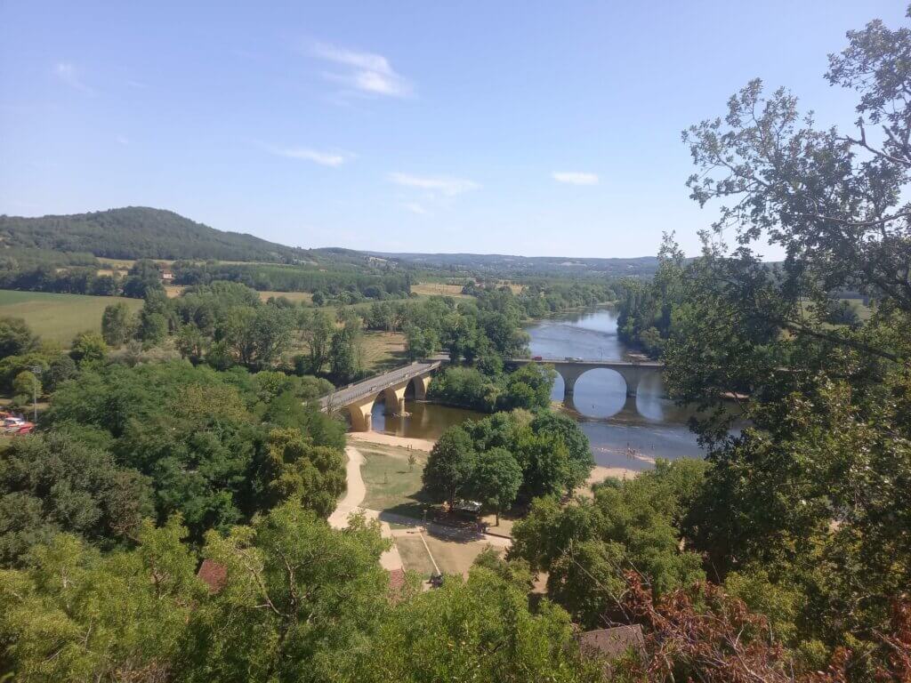 Vue sur la Dordogne et la Vézère qui se rejoignent à Limeuil