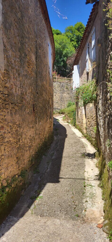 Rue de Limeuil, très en pente