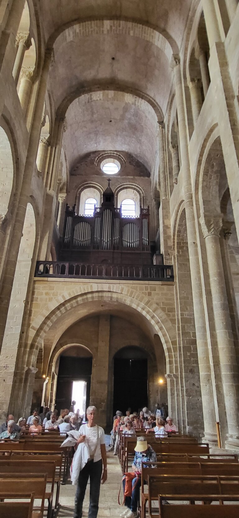 Vue intérieur abbatiale de Conques