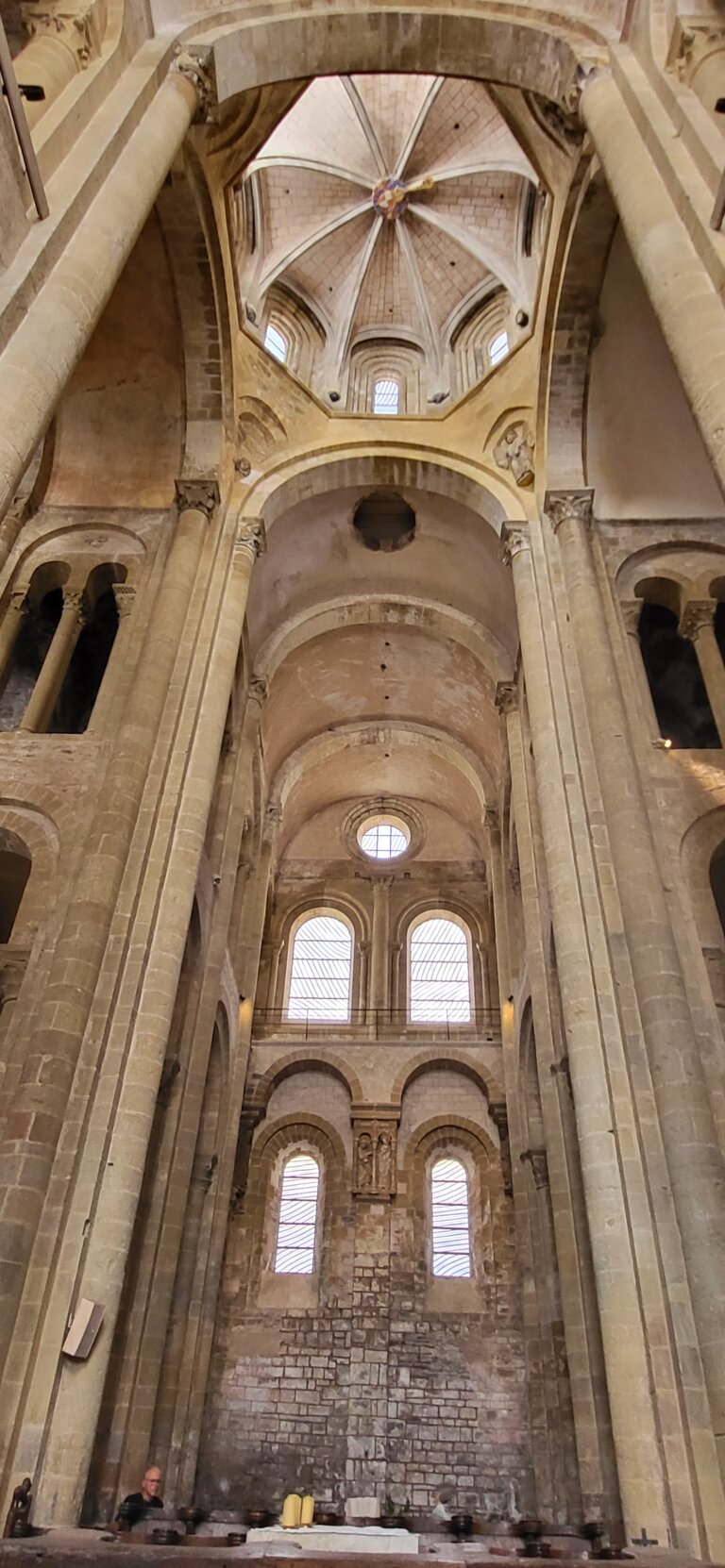 Vue intérieur abbatiale de Conques
