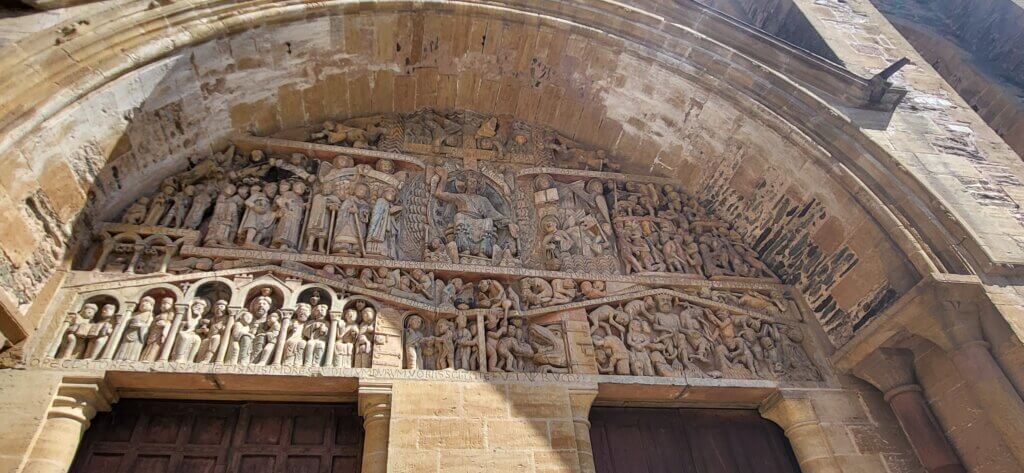 Tympan de l'abbatiale de Conques