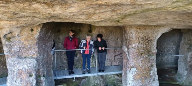 3 motardes au cluzeau d'Argentine