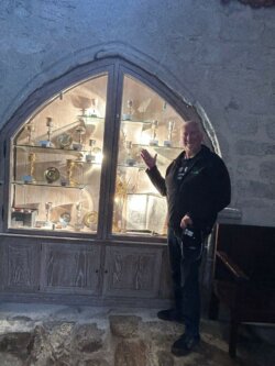 Baba présente des calices